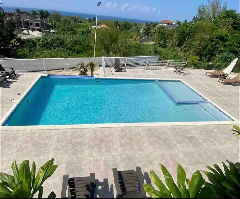 Appartement Charming Sea View Townhouse à Montego Bay